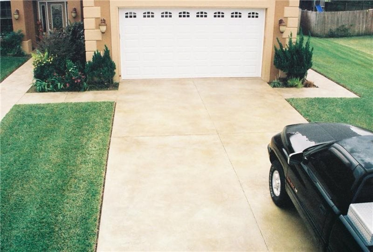 Stained decorative concrete driveway resurfacing in Florida